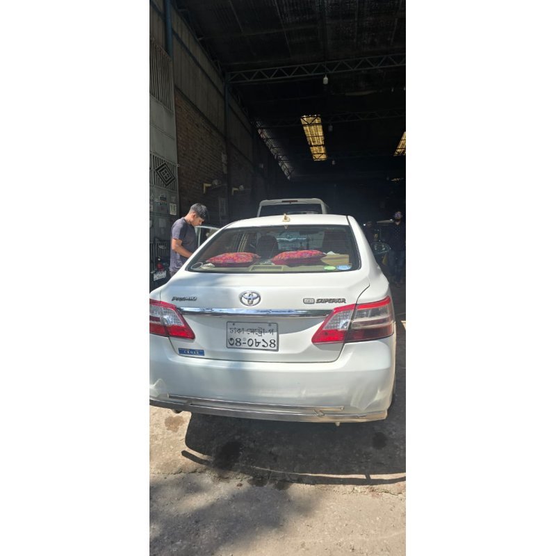 Toyota Premio G Superior 2013